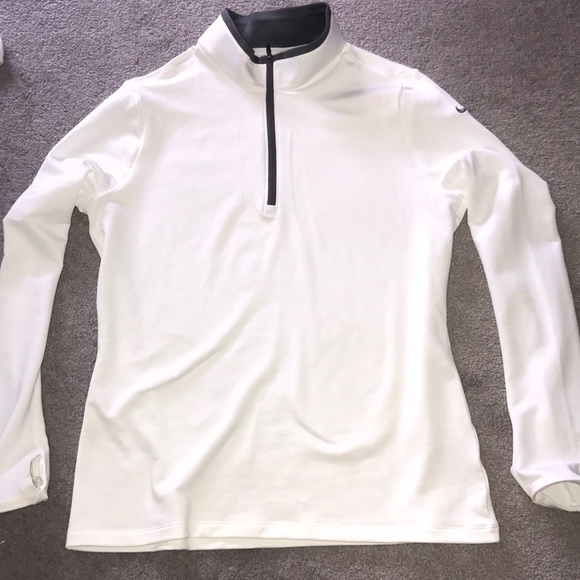 Nike pull over! - Picture 1 of 3